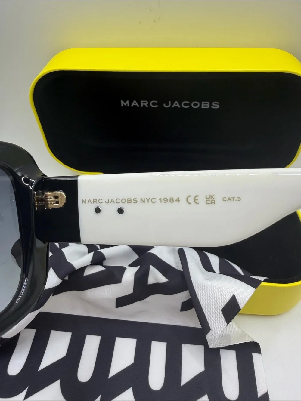 Marc Jacobs White and Black Logo Accent Sunglasses with Yellow Case